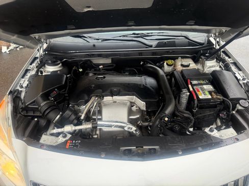 Used 2017 Buick Regal Sport Touring image 25