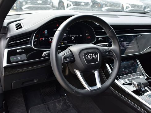 Used 2025 Audi Q7 3.0T Premium Plus image 44