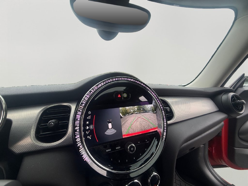 Used 2023 MINI Cooper 2-Door Hardtop FWD image 16