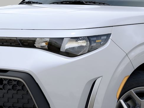 New 2025 Kia Soul LX image 10