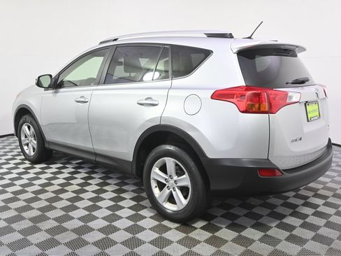Used 2014 Toyota RAV4 XLE AWD/4WD image 3