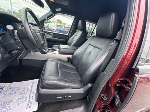 Used 2016 Ford Expedition XLT w/ Equipment Group 201A AWD/4WD image 15