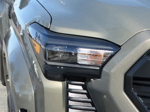 Used 2024 Toyota Tacoma TRD Sport w/ TRD Sport Premium Package image 5