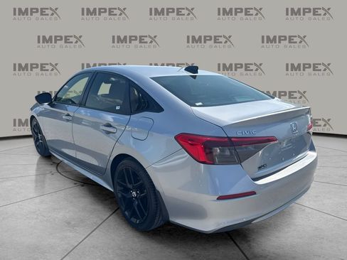 Used 2023 Honda Civic Sport image 2