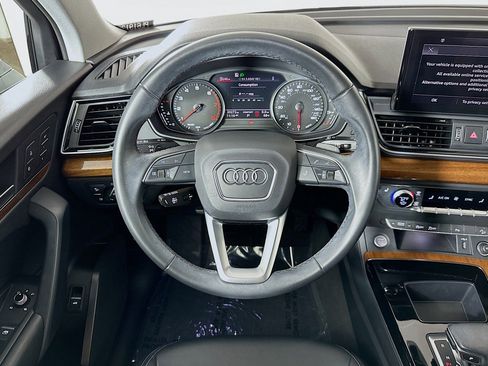 Used 2024 Audi Q5 2.0T Premium w/ Convenience Package AWD/4WD image 5