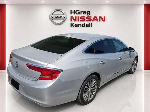 Used 2017 Buick LaCrosse Essence FWD image 4