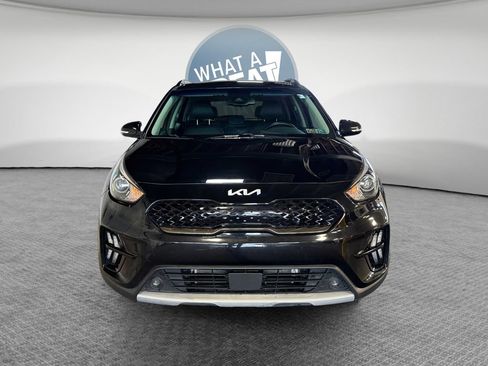 Used 2022 Kia Niro Touring Special Edition FWD image 9
