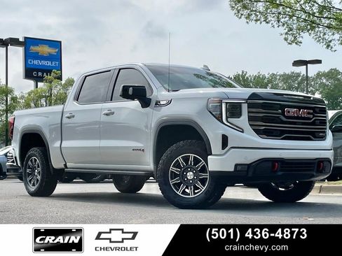 Used 2025 GMC Sierra 1500 AT4 w/ AT4 Premium Package AWD/4WD image 1