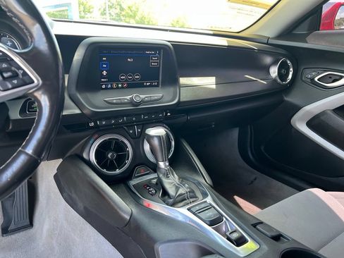 Used 2022 Chevrolet Camaro LT RWD image 28