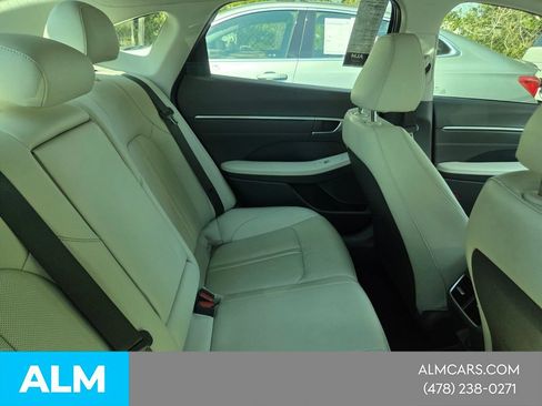 Used 2023 Hyundai Sonata Limited w/ Cargo Package FWD image 16