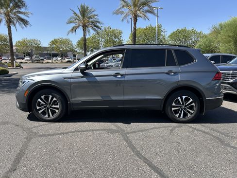 Used 2024 Volkswagen Tiguan S FWD image 2