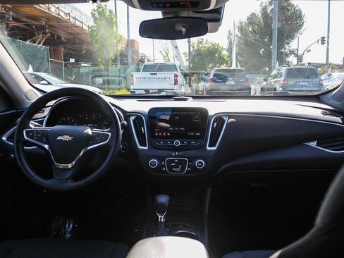 Used 2022 Chevrolet Malibu RS FWD image 17