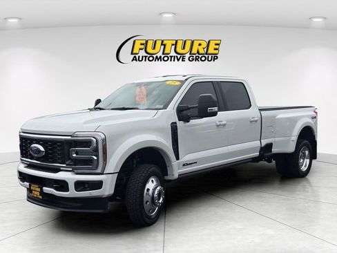 Used 2025 Ford F450 Platinum w/ Camper Package AWD/4WD image 8
