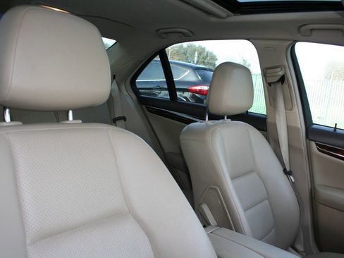 Used 2012 Mercedes-Benz C 300 C 300 Luxury 4MATIC AWD 4dr Se image 22