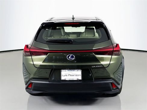 Used 2022 Lexus UX 250h image 10