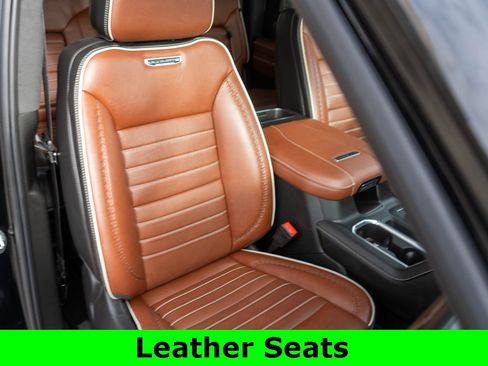 Used 2024 GMC Sierra 2500 Denali Ultimate image 9