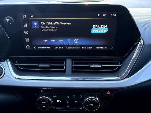 New 2026 Chevrolet Trax LT image 17