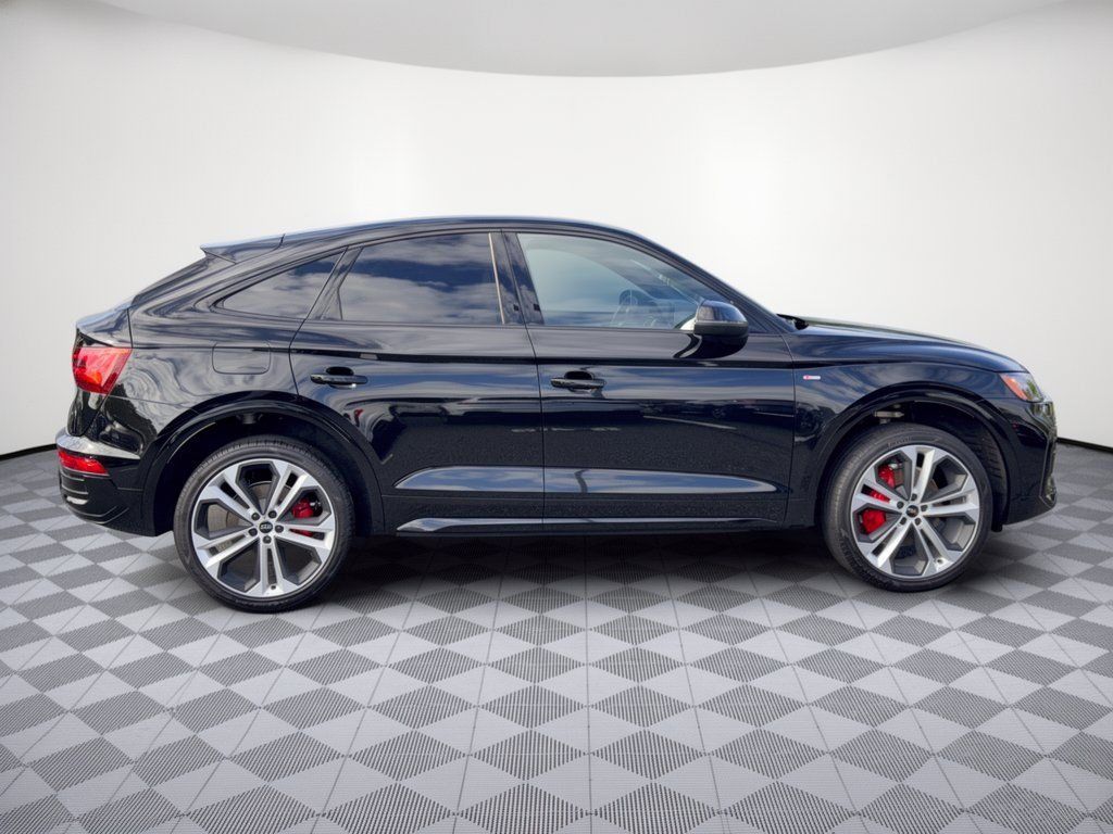 Used 2024 Audi Q5 2.0T Premium Plus w/ Premium Plus Package AWD/4WD image 8