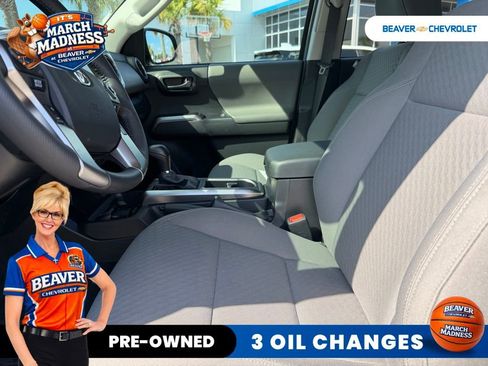 Used 2023 Toyota Tacoma SR5 w/ Technology Package image 8