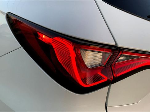 Used 2024 Acura MDX FWD w/ Technology Package image 29