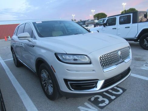 Used 2020 Lincoln Nautilus FWD w/ Equipment Group 101A image 1