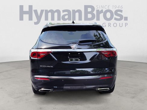 Used 2023 Buick Enclave Premium w/ Experience Buick Package FWD image 4