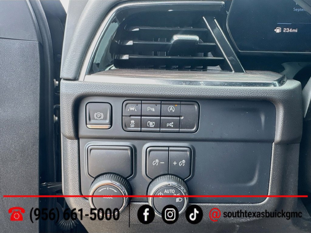 Used 2025 Chevrolet Tahoe LS RWD image 21