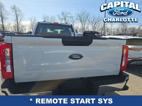 Used 2025 Ford F450 XL w/ XL Chrome Package image 5