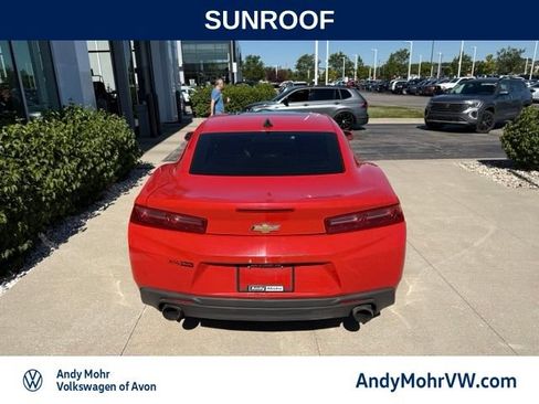 Used 2017 Chevrolet Camaro LT RWD image 8
