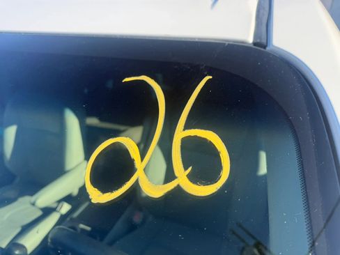 Used 2016 Toyota Sienna XLE w/ XLE Navigation Package image 34