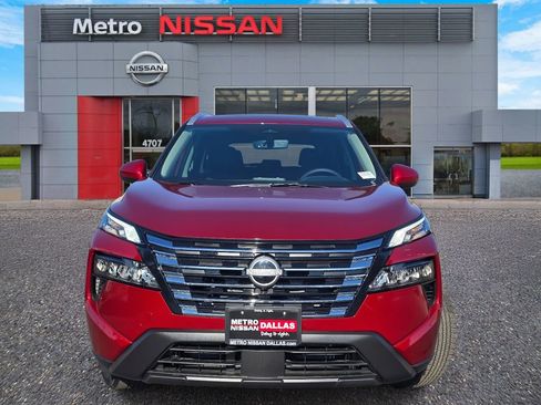 Certified 2026 Nissan Rogue SV w/ SV Premium Package image 2