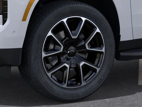 New 2026 Chevrolet Tahoe RST w/ Comfort Package AWD/4WD image 9