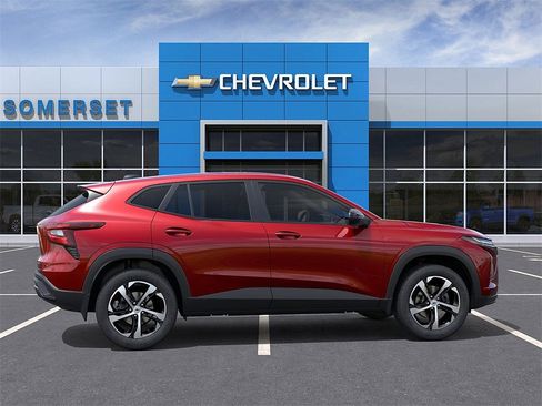 New 2026 Chevrolet Trax RS image 5