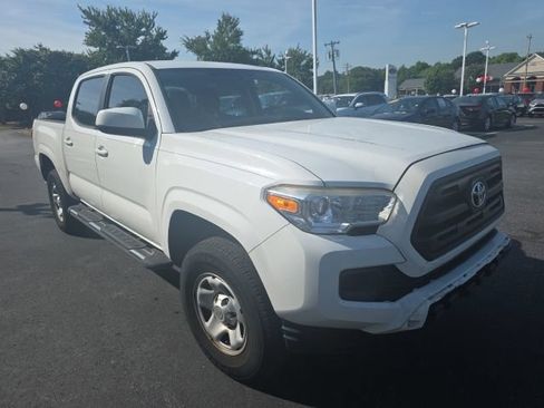 Used 2016 Toyota Tacoma SR RWD image 13