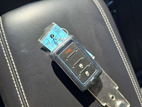 Used 2023 Jeep Grand Cherokee L Laredo image 28