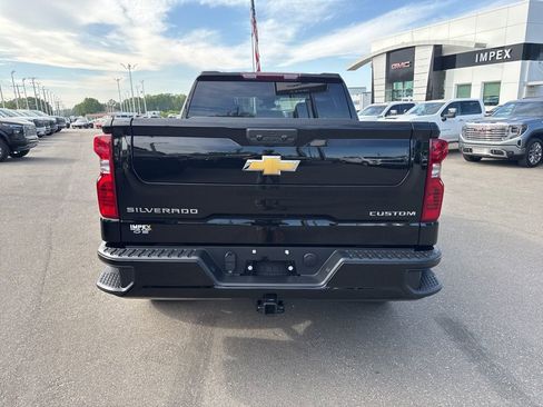 Used 2026 Chevrolet Silverado 1500 Custom image 4