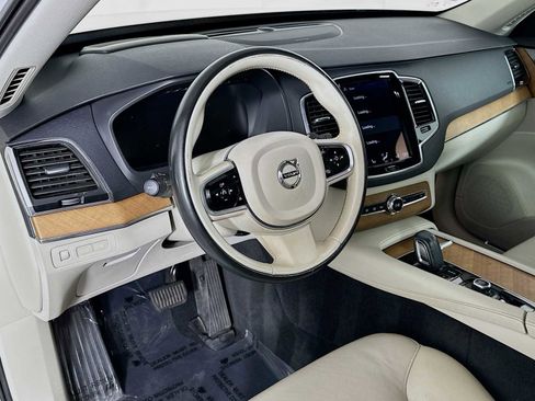 Certified 2021 Volvo XC90 T8 Inscription Expression w/ Advanced Package image 9