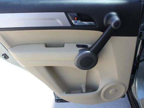 Used 2010 Honda CR-V LX image 12