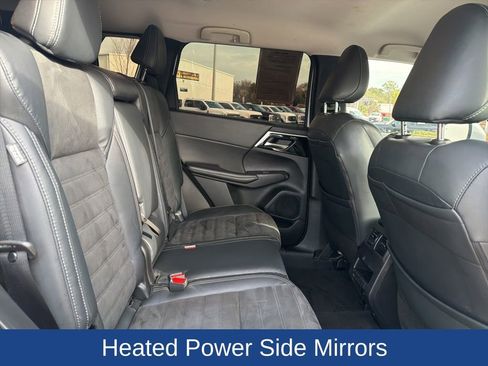 Used 2022 Mitsubishi Outlander SE image 14