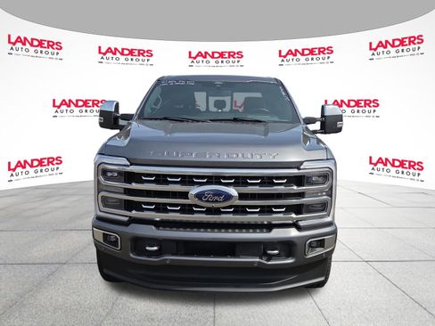 Used 2024 Ford F250 Platinum image 8