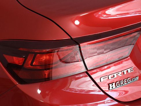 Used 2021 Kia Forte LXS image 31