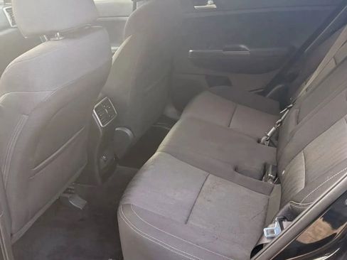 Used 2019 Kia Sportage LX image 6