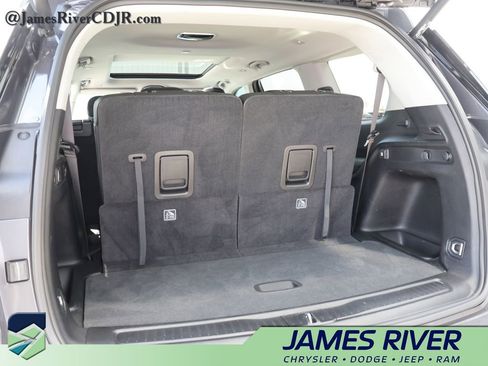 Used 2024 Jeep Grand Cherokee L Limited image 16