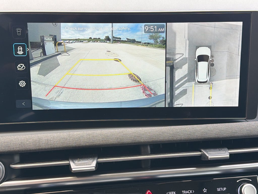 Used 2025 Hyundai Tucson Limited FWD image 24