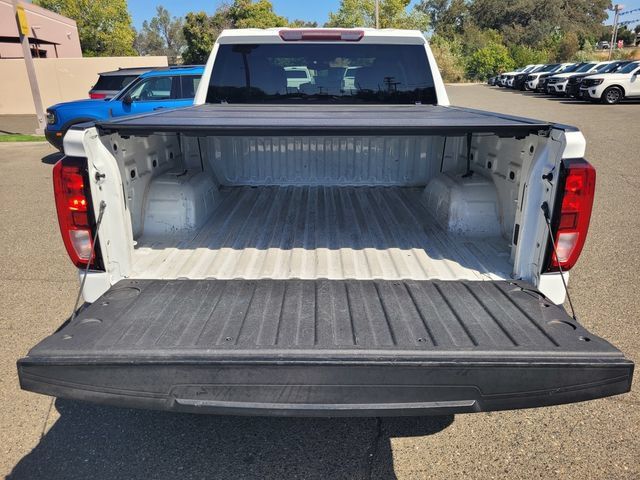 Used 2020 GMC Sierra 1500 Elevation w/ Elevation Value Package AWD/4WD image 8
