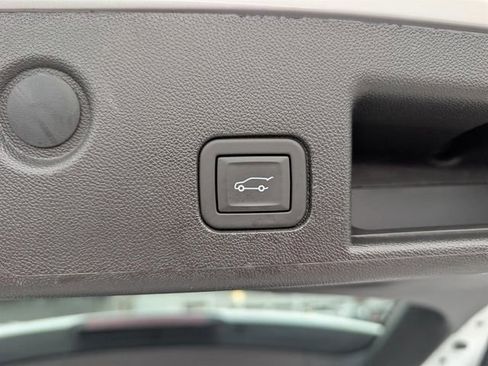 Used 2024 Chevrolet Equinox LT image 21