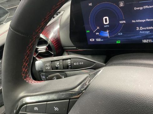 Used 2024 Chevrolet Blazer EV RS image 19