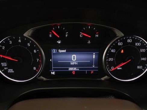 Used 2023 GMC Acadia SLE w/ Driver Convenience Package FWD image 32