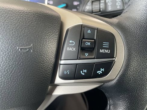 Used 2022 Ford Explorer XLT w/ Class IV Trailer Tow Package AWD/4WD image 21