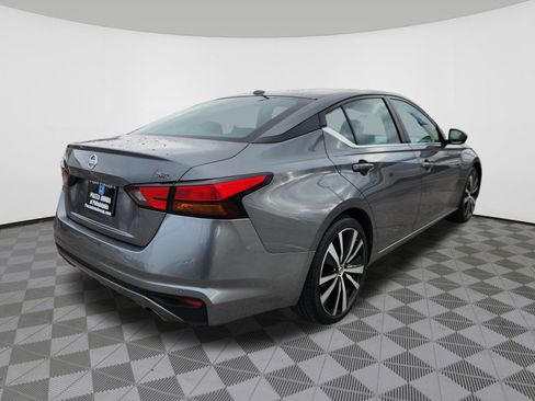 Used 2022 Nissan Altima 2.5 SR image 4